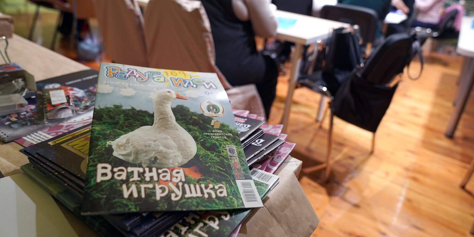 Слепить и склеить: как «Мануфактура русской игрушки» обучает волонтеров